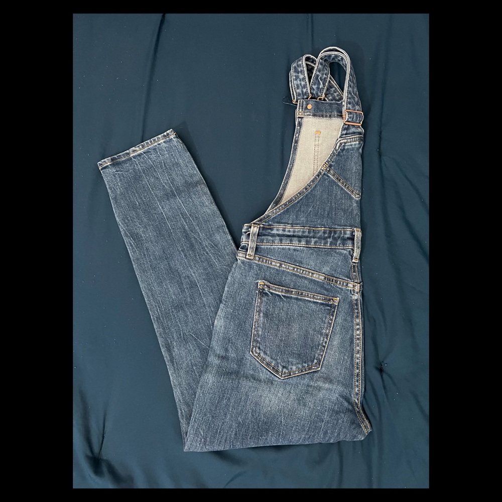 Old navy denim overall for women. - Picture 2 of 4